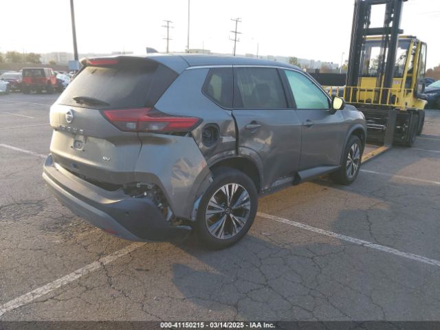 5N1AT3BA1MC768282 Nissan Rogue Sv Fwd