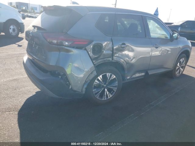5N1AT3BA1MC768282 Nissan Rogue Sv Fwd
