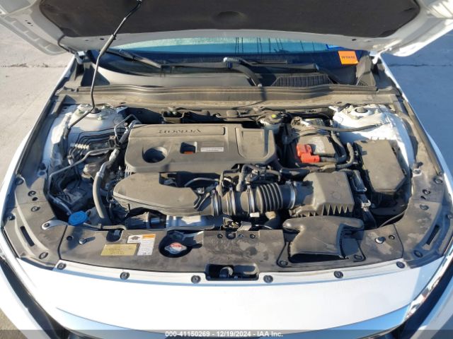1HGCV2F98JA037309 Honda Accord Touring 2.0t