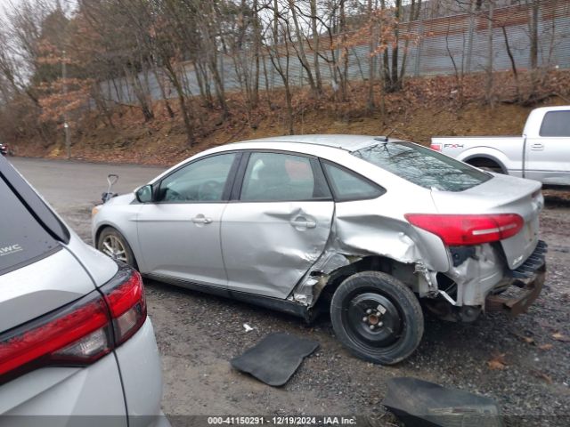 1FADP3F25FL239533 Ford FOCUS SE
