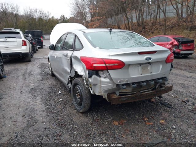 1FADP3F25FL239533 Ford FOCUS SE