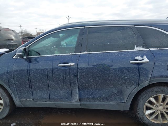 5XYPGDA57HG308610 KIA Sorento 3.3l Lx