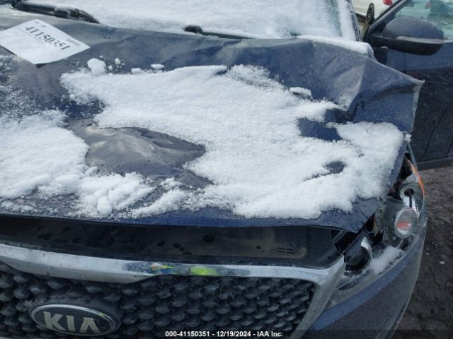 5XYPGDA57HG308610 KIA Sorento 3.3l Lx