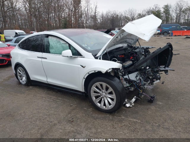 2019 TESLA MODEL X 5YJXCAE22KF185128 Photo 0