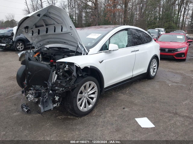 2019 TESLA MODEL X 5YJXCAE22KF185128 Photo 1