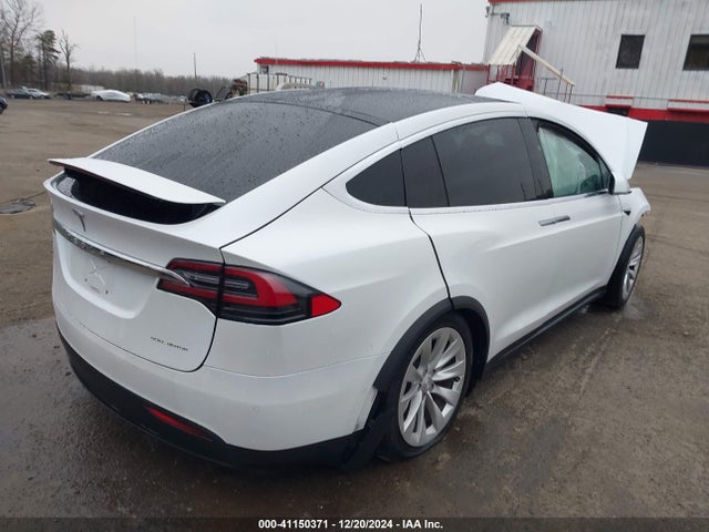 2019 TESLA MODEL X 5YJXCAE22KF185128 Photo 3