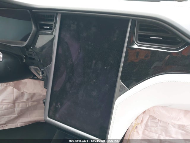 2019 TESLA MODEL X 5YJXCAE22KF185128 Photo 6