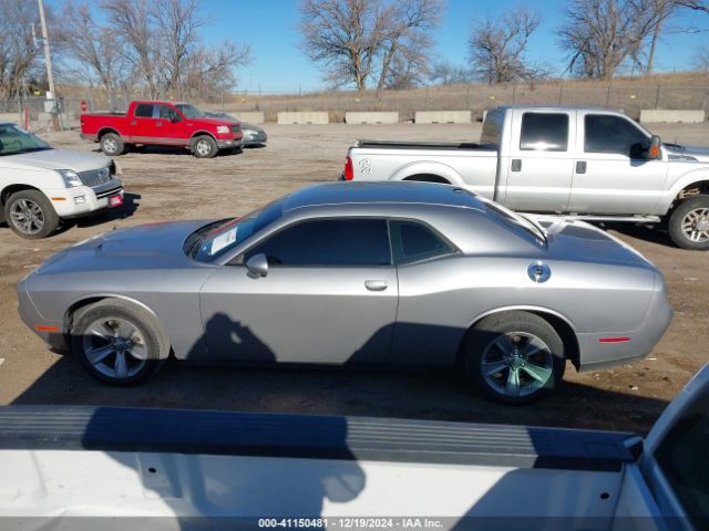 2C3CDZAG6GH200697 Dodge Challenger Sxt