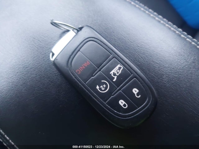 Jeep Cherokee Latitude 2014 1C4PJMCS1EW197863 Image 11