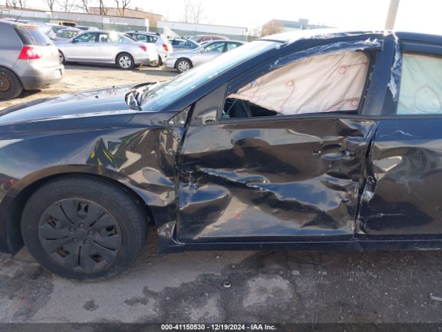 1G1PA5SG0F7114446 Chevrolet Cruze Ls Auto