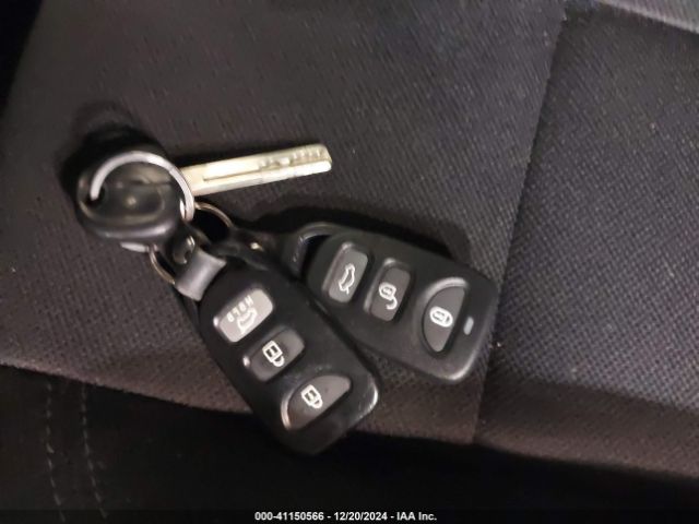 KMHTC6AD9HU321527 Hyundai Veloster