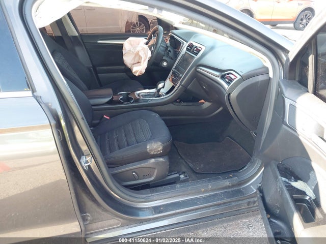 3FA6P0H78GR365419 Ford FUSION SE