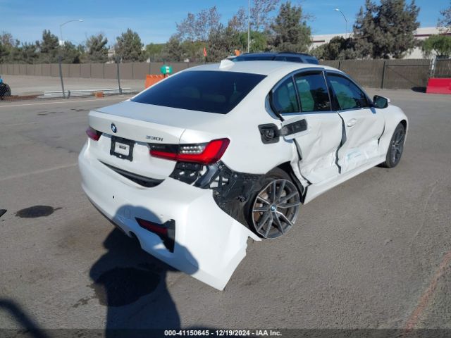 WBA5R1C06LFH45706 BMW 330I