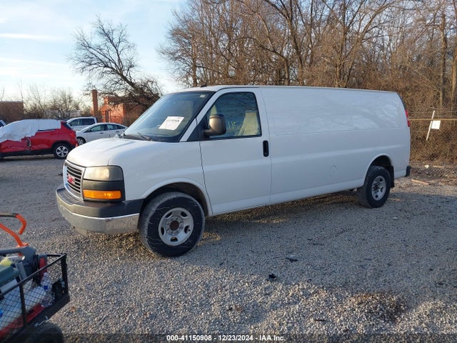 GMC Savana 3500 Work Van 2014 1GTZ7UCG9E1164755 Image 14