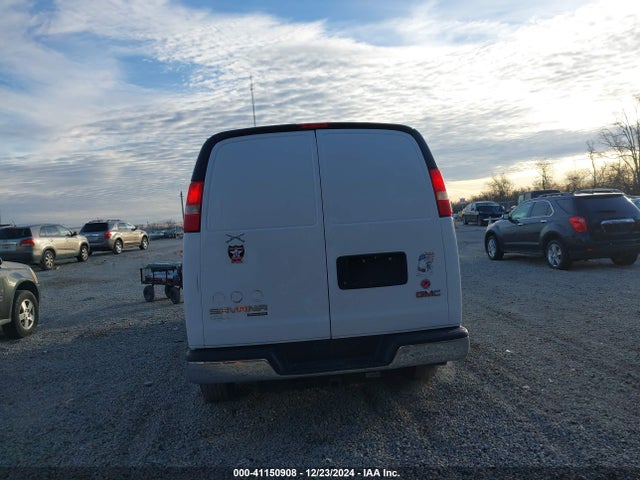 GMC Savana 3500 Work Van 2014 1GTZ7UCG9E1164755 Image 16