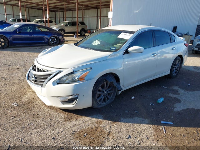 Nissan Altima 2.5 S 2015 1N4AL3AP2FC578347 Image 2