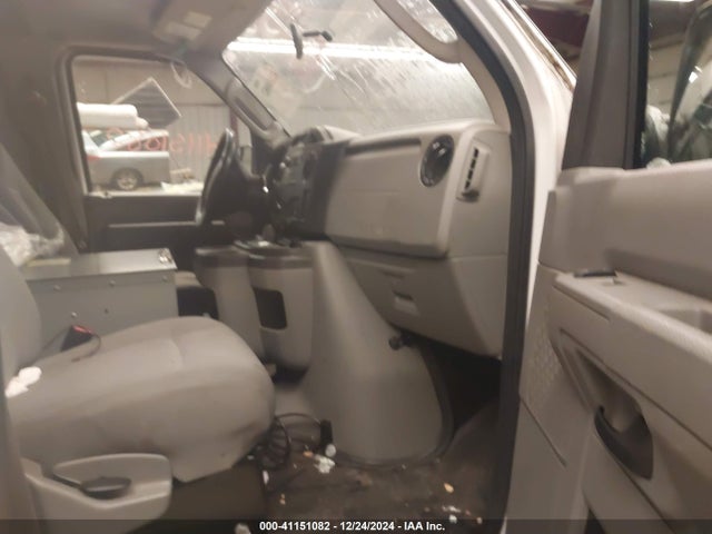 Ford E-250 Commercial 2014 1FTNE2EL7EDB13837 Image 5