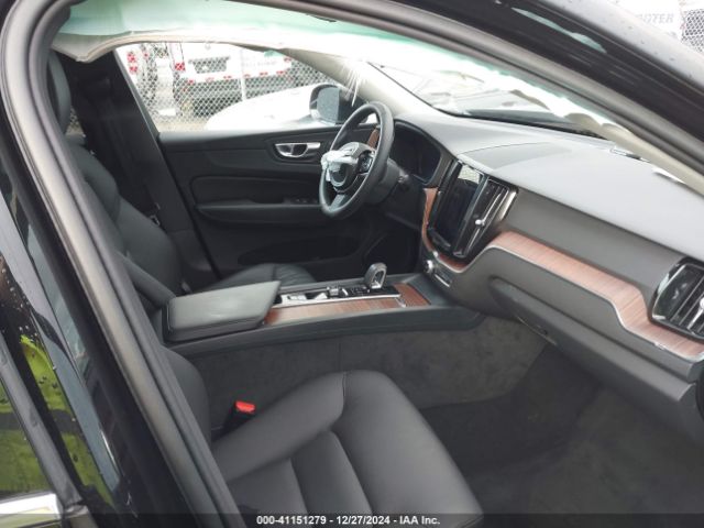 YV4L12RN4P1391109 Volvo Xc60 B5 Plus Bright Theme