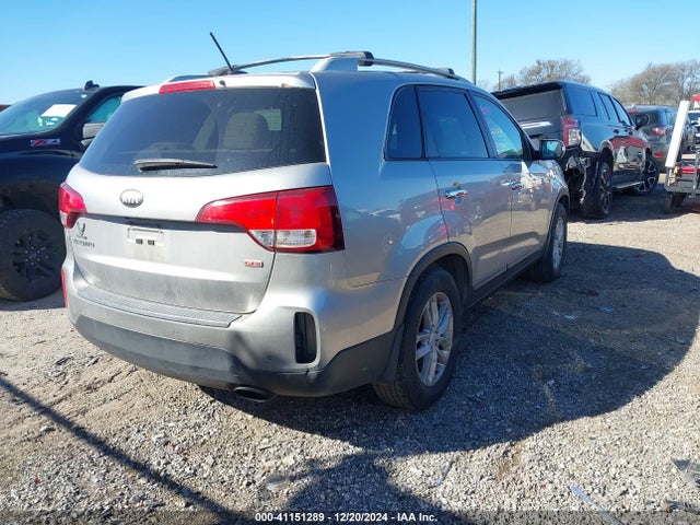 KIA SORENTO LX 2014 5XYKT4A65EG437486 Image 4