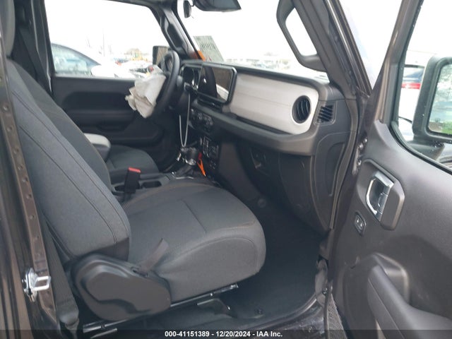 1C4PJXDG5RW244541 Jeep Wrangler 4-door Sport S 4x4