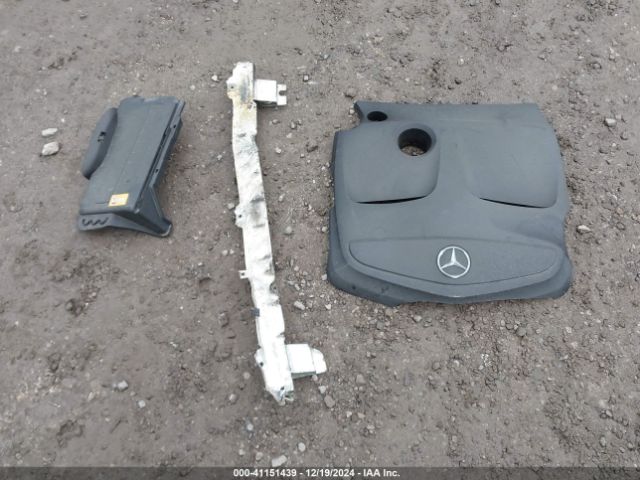 WDCTG4GB8FJ059012 Mercedes-Benz Gla 250 4matic
