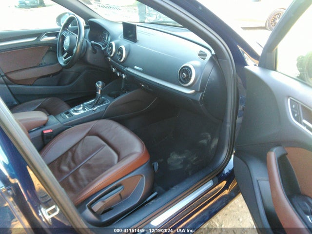 2017 AUDI A3 WAUAUGFF6H1037800 Photo 4