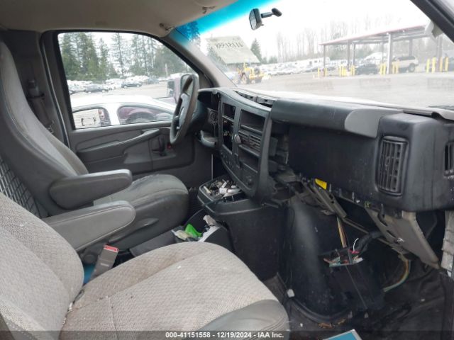 1GCWGGFF2F1110111 Chevrolet Express 2500 Work Van