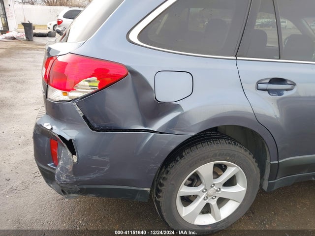 4S4BRCCC0E3258106 Subaru Outback 2.5i Premium