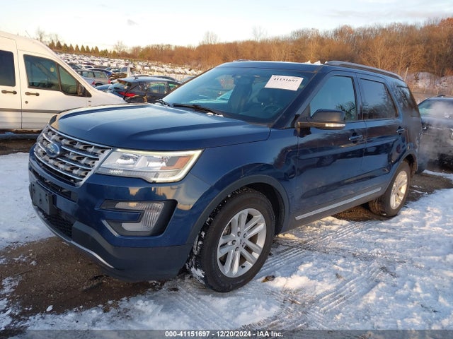 Ford EXPLORER XLT 2017 1FM5K7D89HGD36852 Image 2