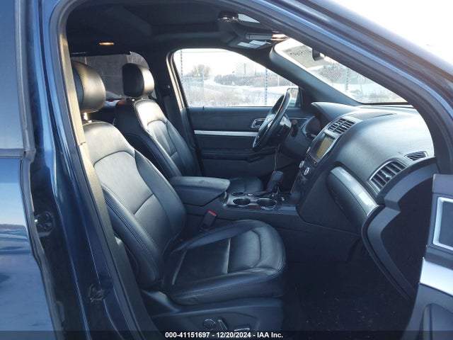 Ford EXPLORER XLT 2017 1FM5K7D89HGD36852 Image 5