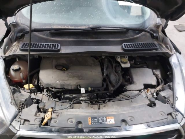 1FMCU9GD6JUB60954 Ford ESCAPE SE