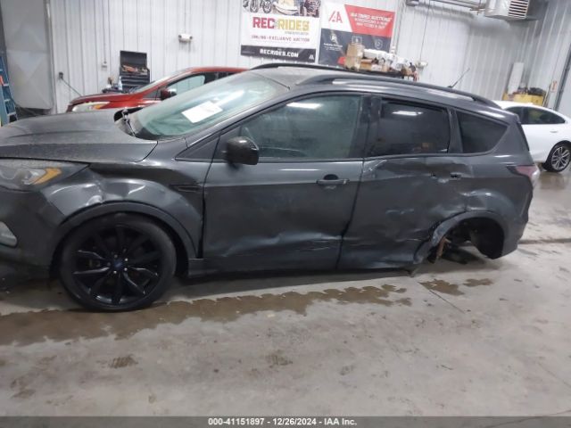 1FMCU9GD6JUB60954 Ford ESCAPE SE