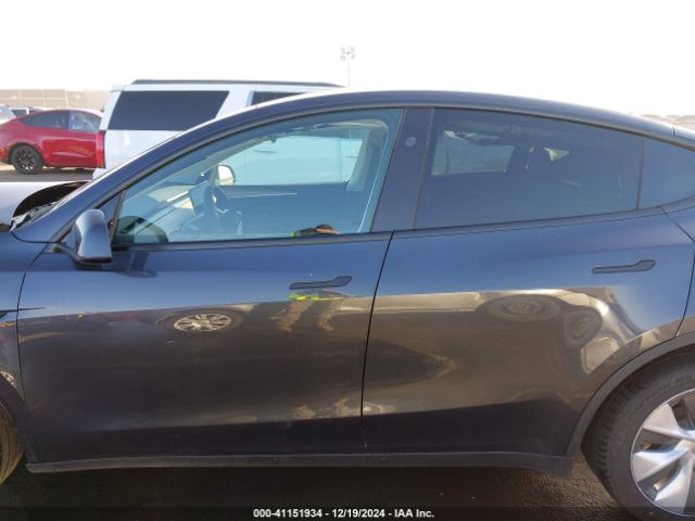 7SAYGDEEXRA270975 Tesla Model Y Long Range Dual Motor All-wheel Drive