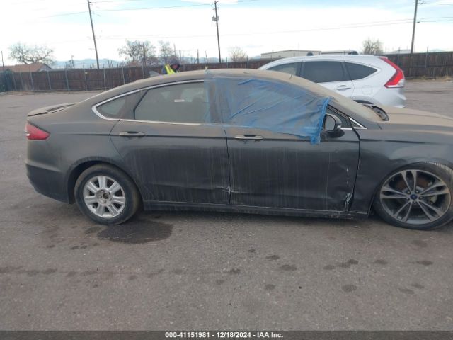 3FA6P0D92KR207688 Ford Fusion Titanium