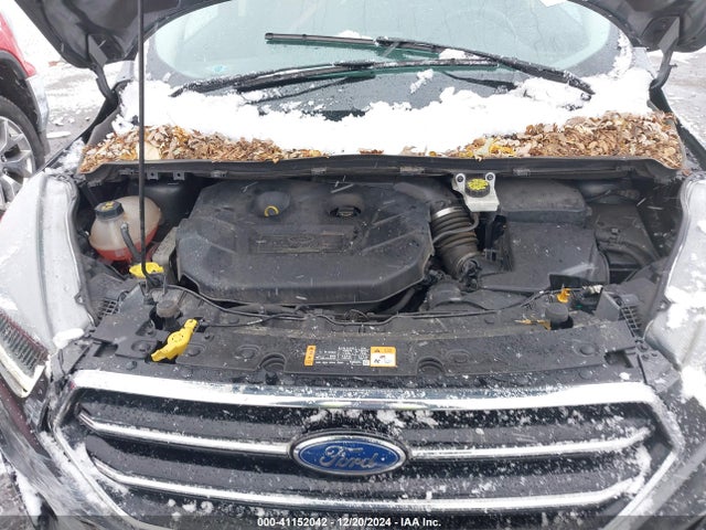 1FMCU9G99HUE78637 Ford ESCAPE SE