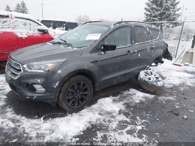 1FMCU9G99HUE78637 Ford ESCAPE SE