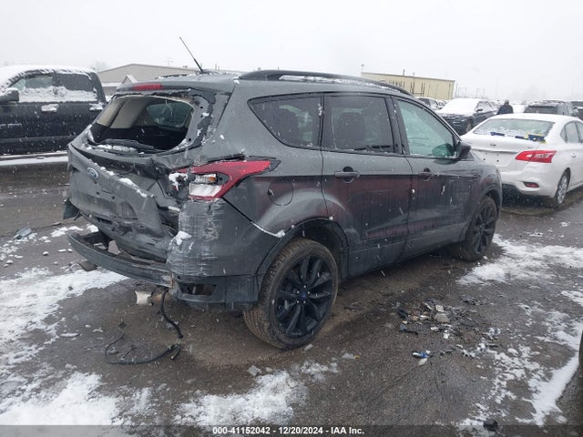 1FMCU9G99HUE78637 Ford ESCAPE SE