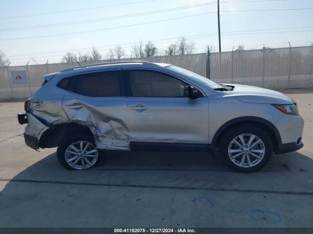 JN1BJ1CP8JW184996 Nissan Rogue Sport Sv