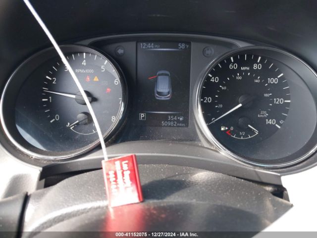 JN1BJ1CP8JW184996 Nissan Rogue Sport Sv