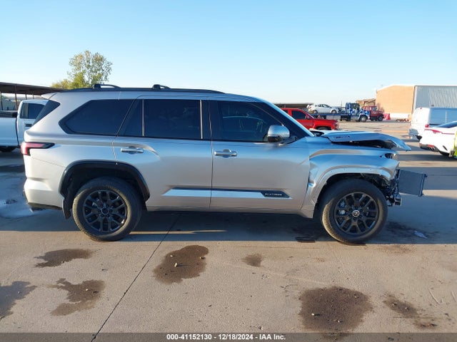 Toyota Sequoia Platinum 2024 7SVAAABAXRX026547 Image 13