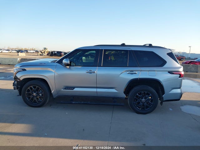 Toyota Sequoia Platinum 2024 7SVAAABAXRX026547 Image 14