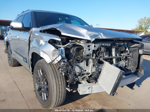 Toyota Sequoia Platinum 2024 7SVAAABAXRX026547 Image 6