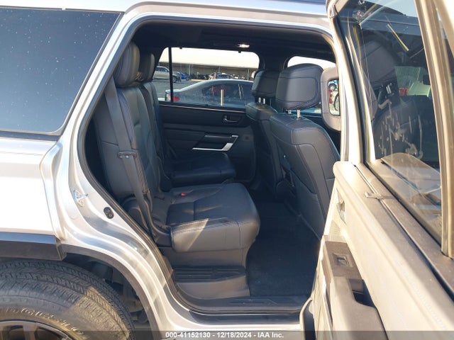 Toyota Sequoia Platinum 2024 7SVAAABAXRX026547 Image 8
