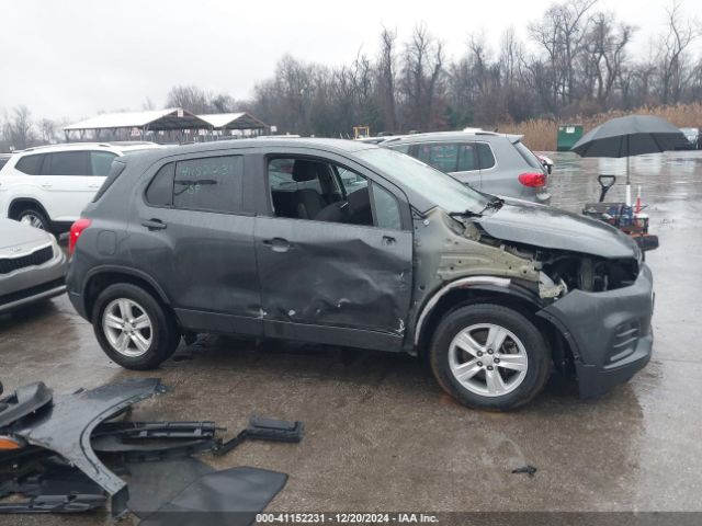 3GNCJKSBXLL112307 Chevrolet Trax Fwd Ls