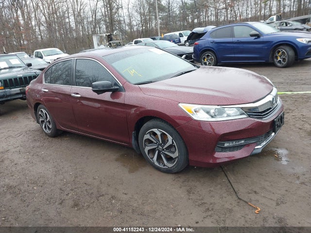 Honda Accord 2017 1HGCR2F72HA129755 Image 14