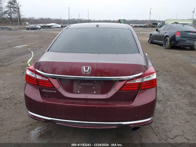 Honda Accord 2017 1HGCR2F72HA129755 Image 29