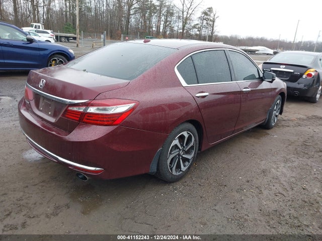 Honda Accord 2017 1HGCR2F72HA129755 Image 17