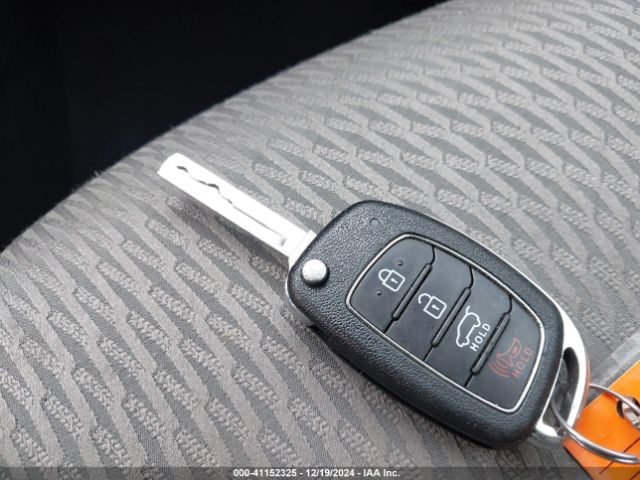 KM8SM4HF2HU238610 Hyundai Santa Fe Se