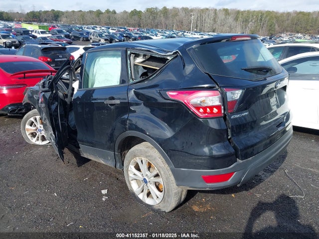 Ford ESCAPE S 2018 1FMCU0F71JUB79760 Image 3