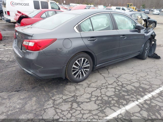 4S3BNAB69J3037579 Subaru Legacy 2.5i